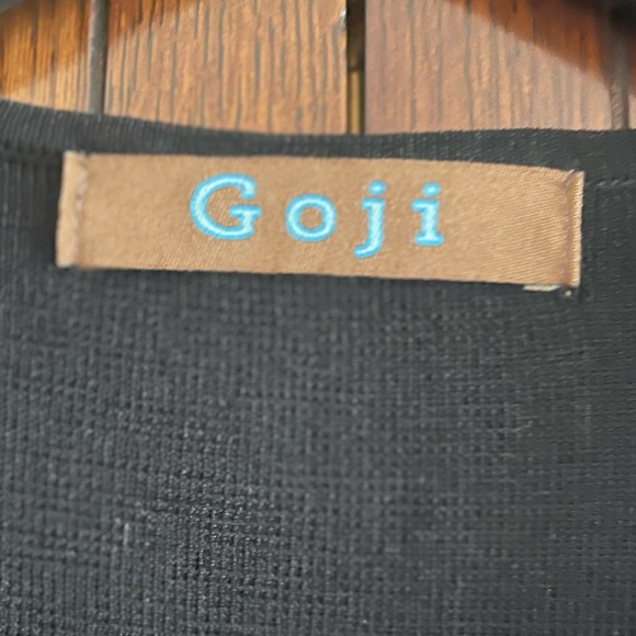 BLACK TOP - Picture 3 of 3